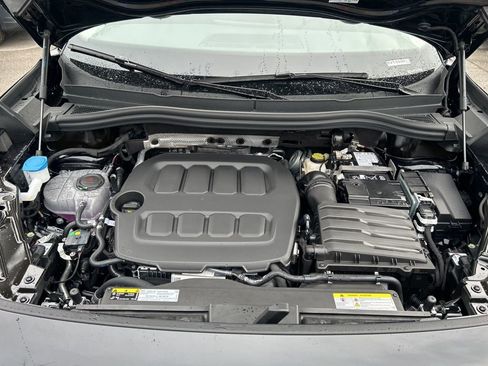 New 2026 Volkswagen Tiguan SE AWD/4WD image 32