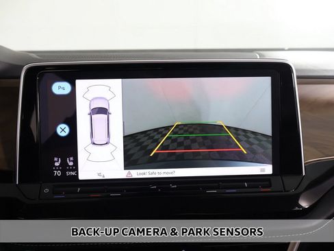Used 2025 Volkswagen Atlas SE w/ Panoramic Sunroof Package AWD/4WD image 6