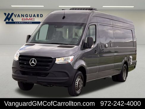 Used 2021 Mercedes-Benz Sprinter 4500 image 8