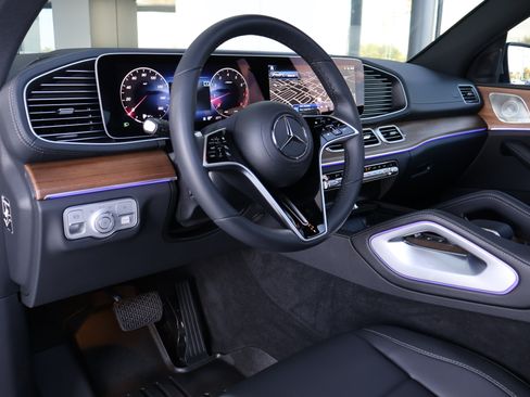 Certified 2025 Mercedes-Benz GLE 450 4MATIC Coupe w/ Winter Package image 12