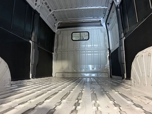 Used 2025 RAM ProMaster 2500 w/ Convenience Group FWD image 20