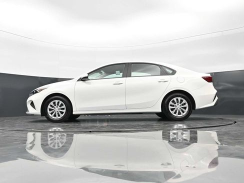 Used 2024 Kia Forte LX FWD image 32