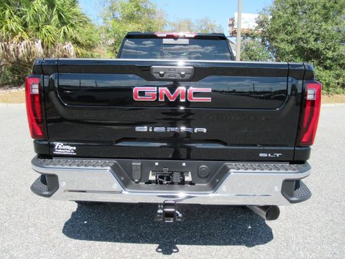 New 2026 GMC Sierra 2500 SLT w/ SLT Premium Package AWD/4WD image 6