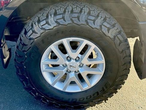 Used 2019 Nissan Frontier SV image 31
