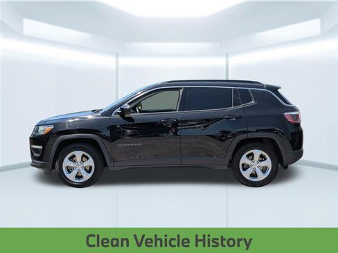 Used 2019 Jeep Compass Latitude FWD image 2