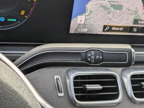 Used 2021 Mercedes-Benz GLS 450 4MATIC image 11