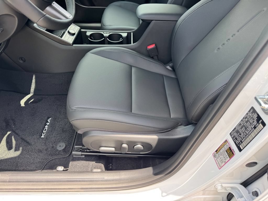 New 2026 Hyundai Kona Limited FWD image 8