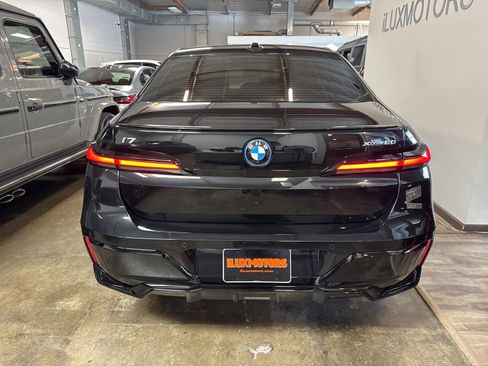 Used 2025 BMW i7 xDrive60 w/ Executive Package AWD/4WD image 22