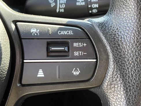 Certified 2023 Honda HR-V LX image 19