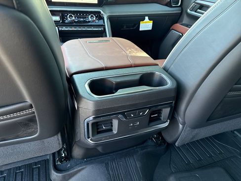 New 2026 GMC Sierra 2500 4x4 Crew Cab Denali Ultimate image 46