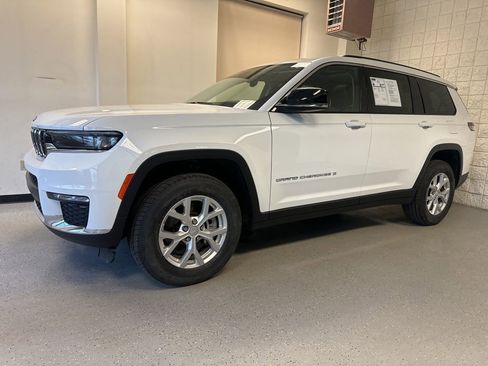 Used 2023 Jeep Grand Cherokee L Limited AWD/4WD image 42