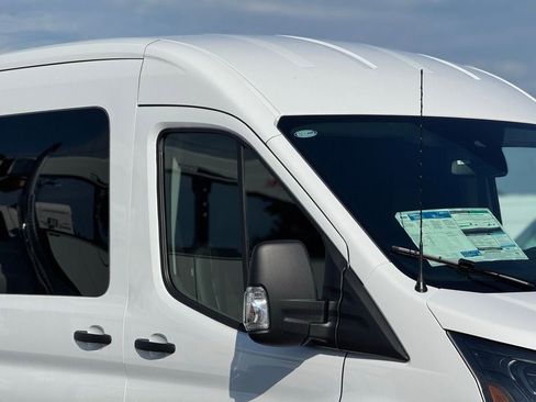 New 2025 Ford Transit 250 148 Medium Roof w/ Load Area Protection Package image 4