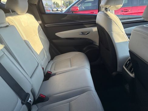 Used 2023 Hyundai Tucson Limited FWD image 5