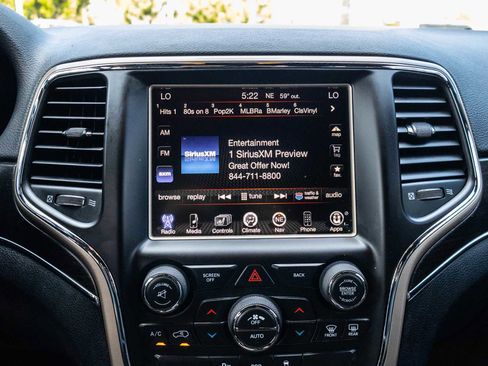 Used 2015 Jeep Grand Cherokee Limited w/ Trailer Tow Group IV image 30