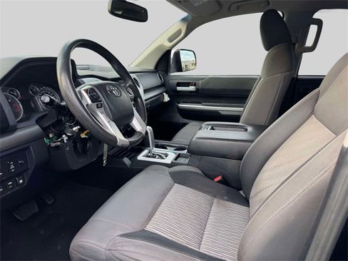 Certified 2017 Toyota Tundra SR5 image 13