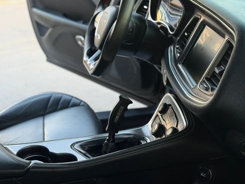 Used 2016 Dodge Challenger SRT Hellcat image 22