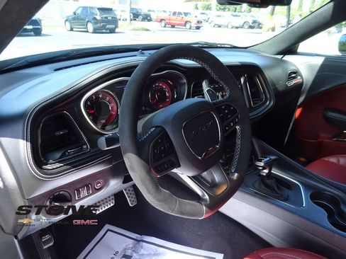 Used 2023 Dodge Challenger SRT Hellcat image 12