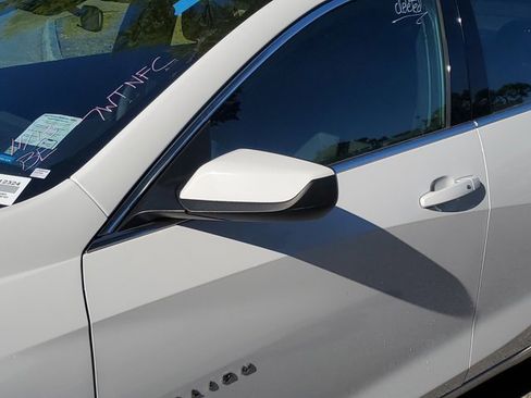 Used 2023 Chevrolet Malibu LT image 12