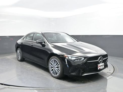 Used 2025 Mercedes-Benz CLA 250 image 4
