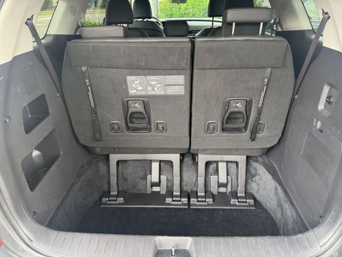 Used 2026 Kia Carnival FWD image 34
