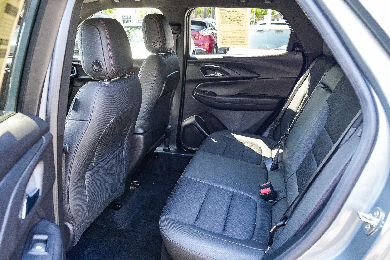 Used 2023 Chevrolet TrailBlazer RS FWD image 16