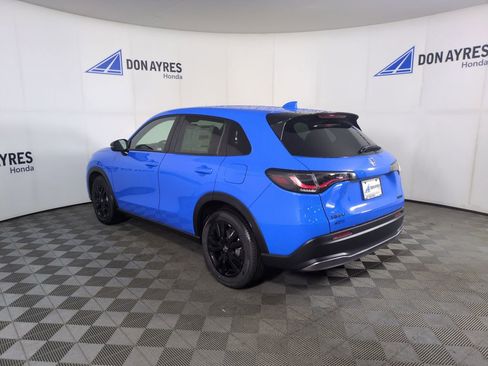 New 2026 Honda HR-V Sport image 3