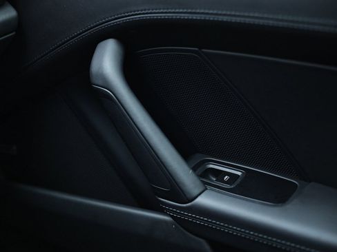 Used 2024 Porsche 911 Carrera T image 39