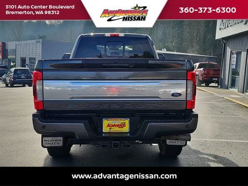 Used 2018 Ford F250 Platinum w/ Platinum Ultimate Package image 4