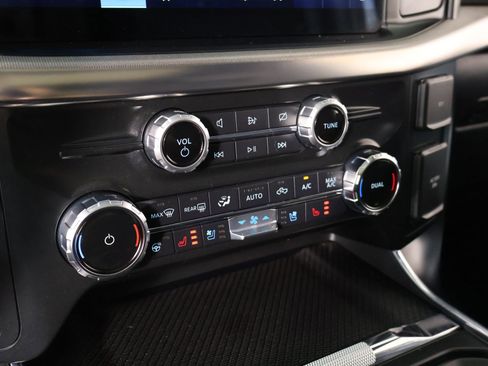 Used 2022 Ford F150 Raptor w/ Equipment Group 801A High AWD/4WD image 8