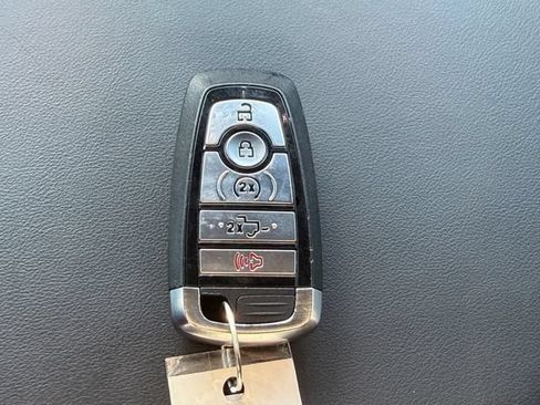 Used 2025 Ford F150 Raptor AWD/4WD image 22