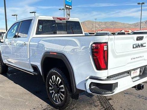 New 2026 GMC Sierra 2500 Denali Ultimate image 5