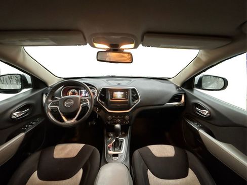 Used 2014 Jeep Cherokee Latitude w/ Cold Weather Group image 22