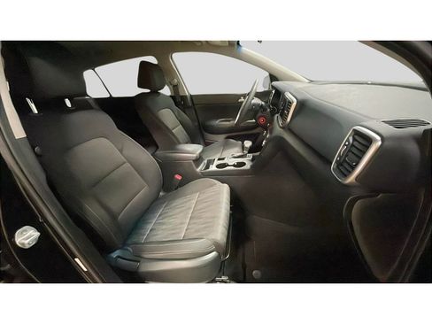 Used 2020 Kia Sportage LX image 16