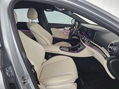 Used 2023 Mercedes-Benz E 350 Sedan image 10