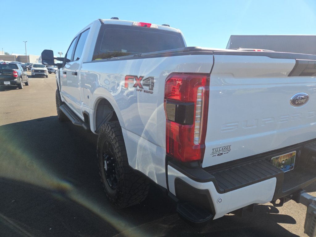 Used 2024 Ford F250 XL w/ STX Appearance Package AWD/4WD image 9
