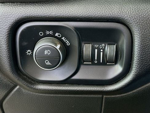 Used 2024 RAM 2500 Laramie image 17