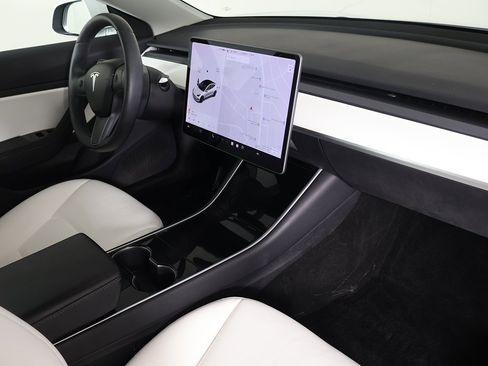 Used 2019 Tesla Model 3 Long Range image 27