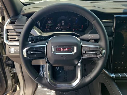 Used 2024 GMC Acadia Elevation w/ Luxury Package FWD image 23