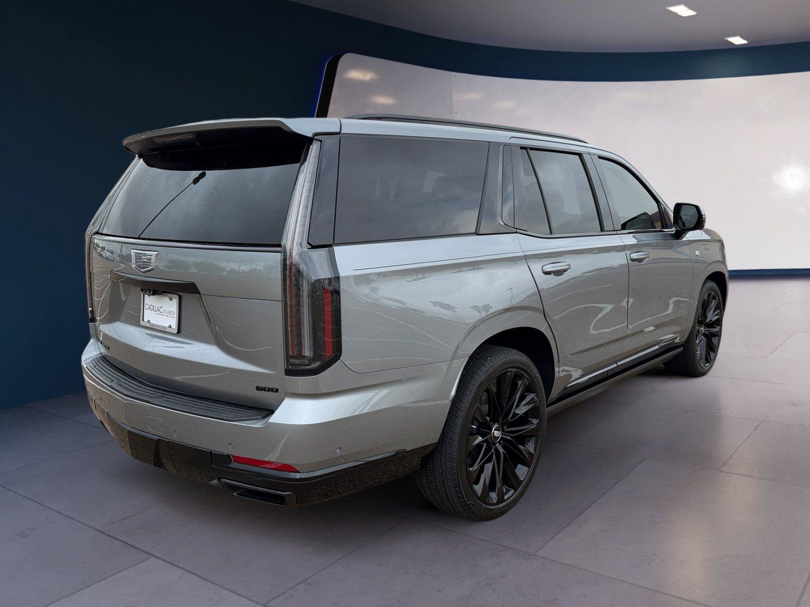 Used 2026 Cadillac Escalade Platinum Sport w/ LPO, ONYX Package AWD/4WD image 5