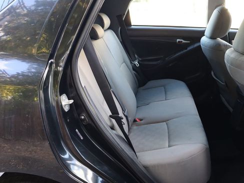 Used 2010 Toyota Matrix image 21