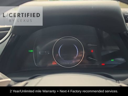 Used 2025 Lexus ES 300h w/ Technology Package FWD image 11