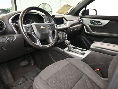 Used 2021 Chevrolet Blazer LT image 12