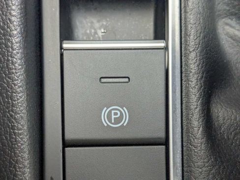 Certified 2026 Volkswagen Jetta Sport FWD image 40