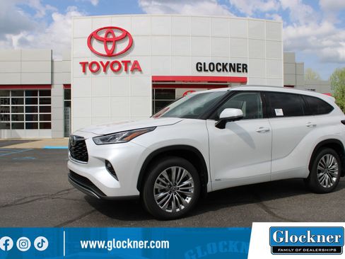 New 2026 Toyota Highlander Platinum AWD/4WD image 1