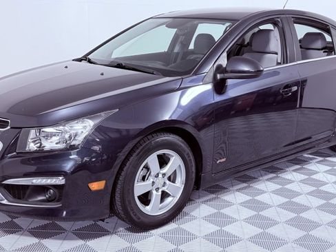 Used 2015 Chevrolet Cruze LT FWD image 7