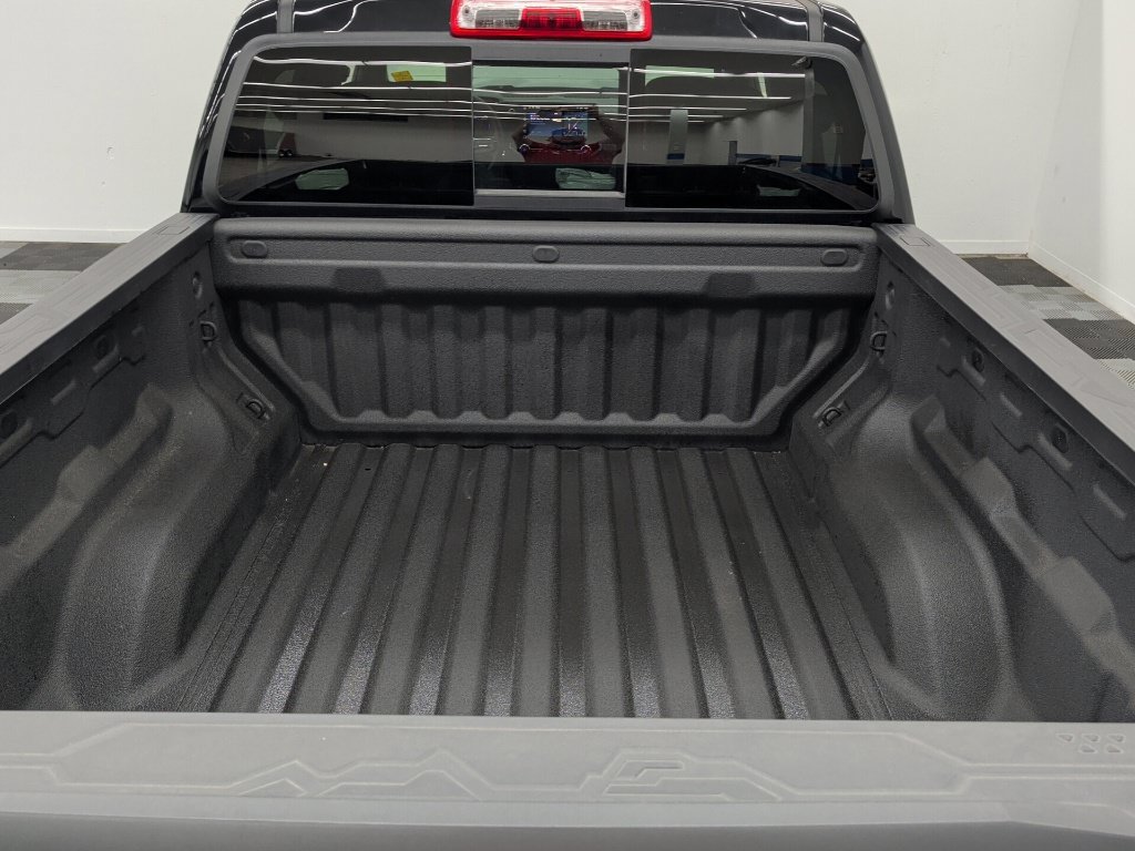 Used 2026 Chevrolet Colorado Z71 AWD/4WD image 28