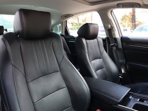 Used 2020 Honda Accord Touring image 21