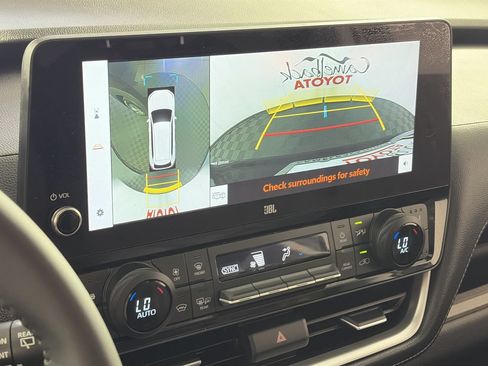 Used 2026 Toyota Grand Highlander AWD Hybrid image 17