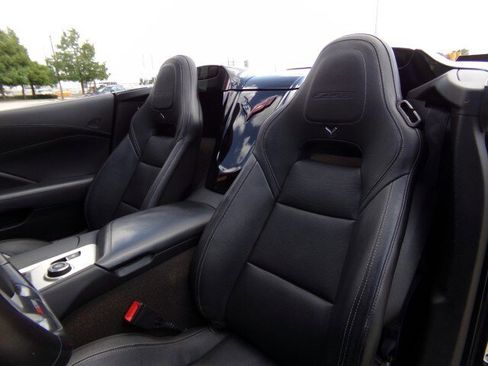 Used 2016 Chevrolet Corvette Z06 w/ 3LZ Preferred Equipment Group RWD image 23