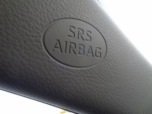 Used 2024 Toyota Camry SE FWD image 32